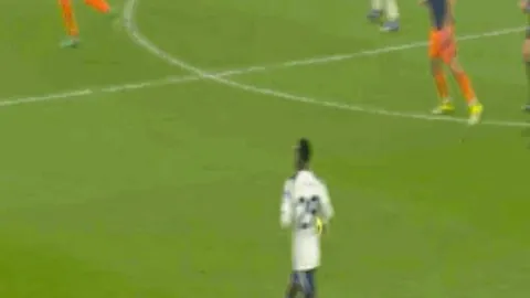 麦卡利斯特制胜破门 萨赫点球未果 利物浦2-0胜皇马